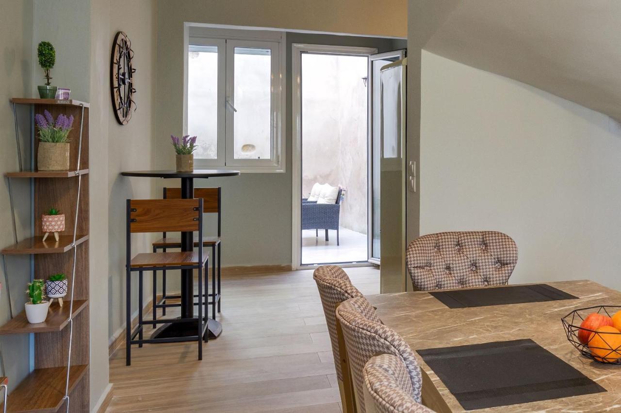 Central Art Maisonette By Estia Apartment *